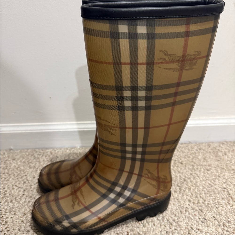 Burberry Beige and Black Checkered Rain Boots